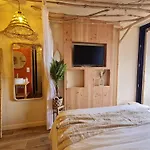 Apartament Barcazen *